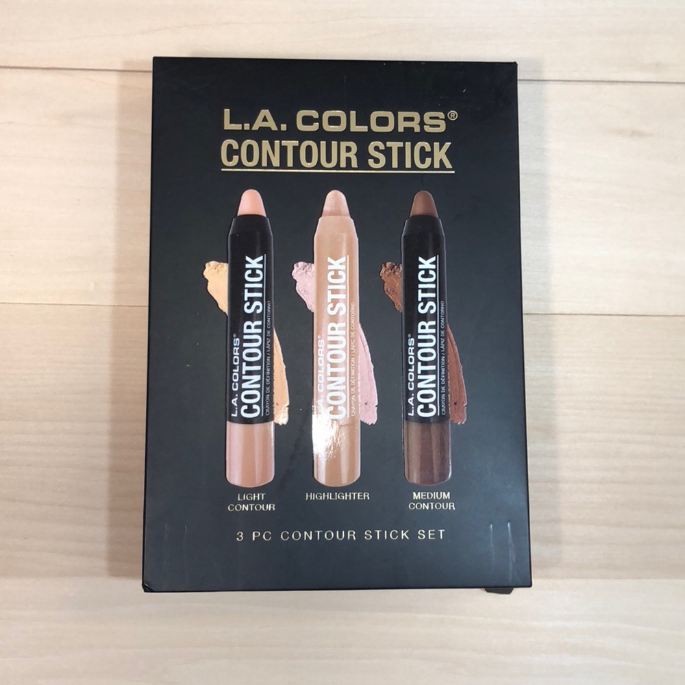 BRAND NEW L.A. COLORS CONTOUR KIT